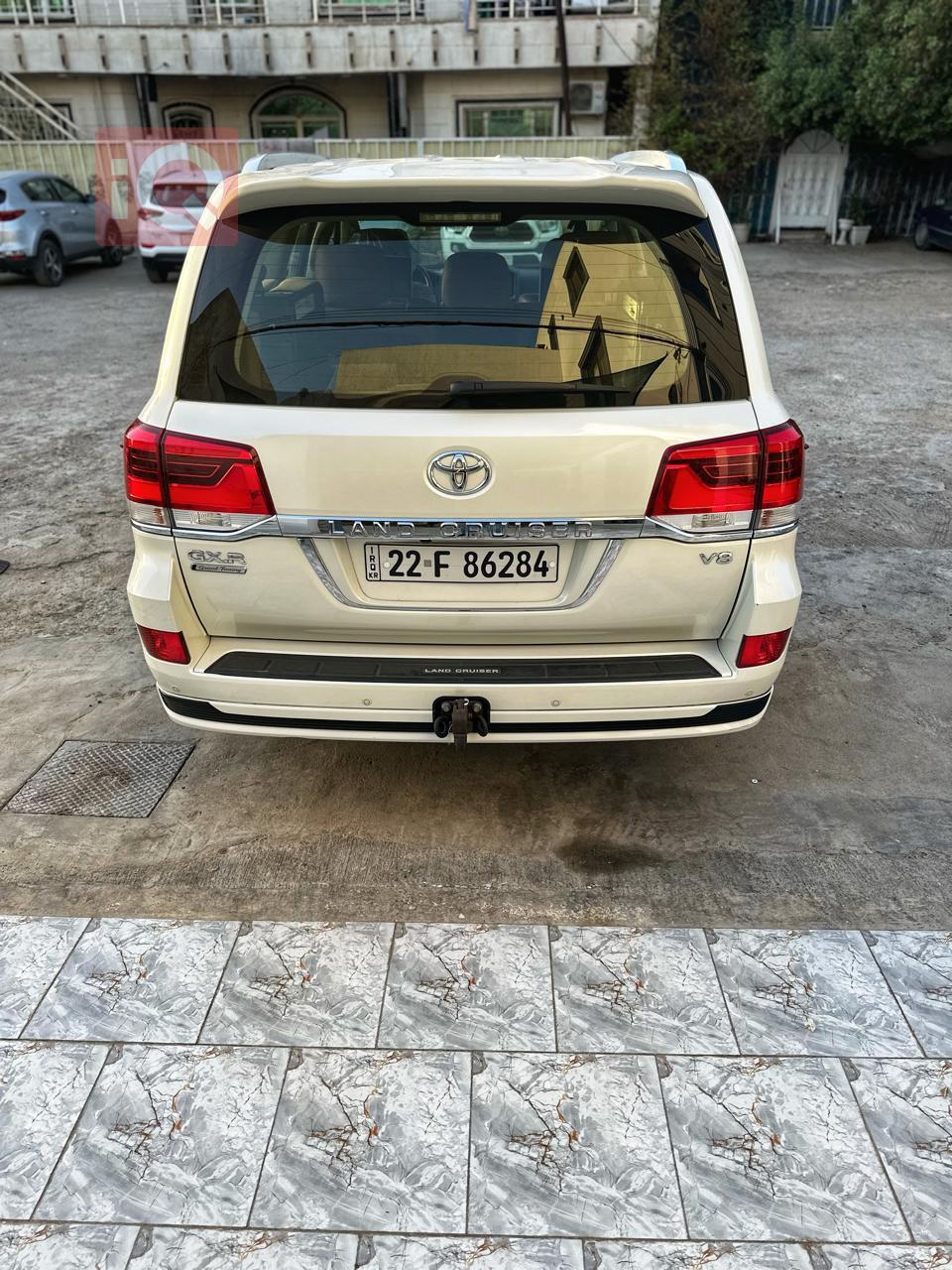 Toyota Land Cruiser